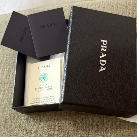 Prada Black Textured Box with Cards - Picture 1 of 2
